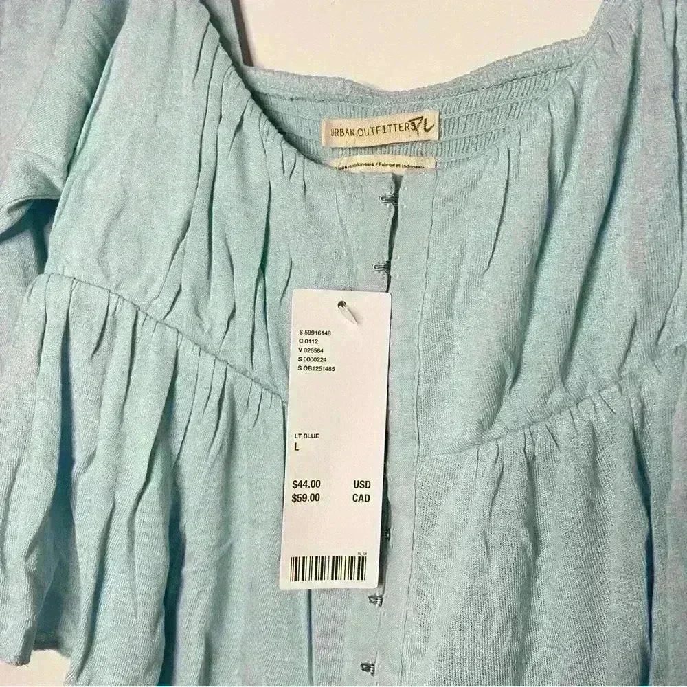 NWT Urban Outfitters Light Blue Crop Top - Size L - Picture 5 of 5